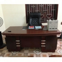 Bàn giám đốc Hòa Phát