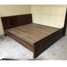 Giường gỗ gội kích thước 180x200cm