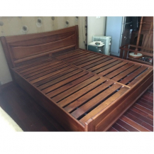 Giường gỗ xoan đào Hoàng Anh Gia Lai kích thước 180x200cm